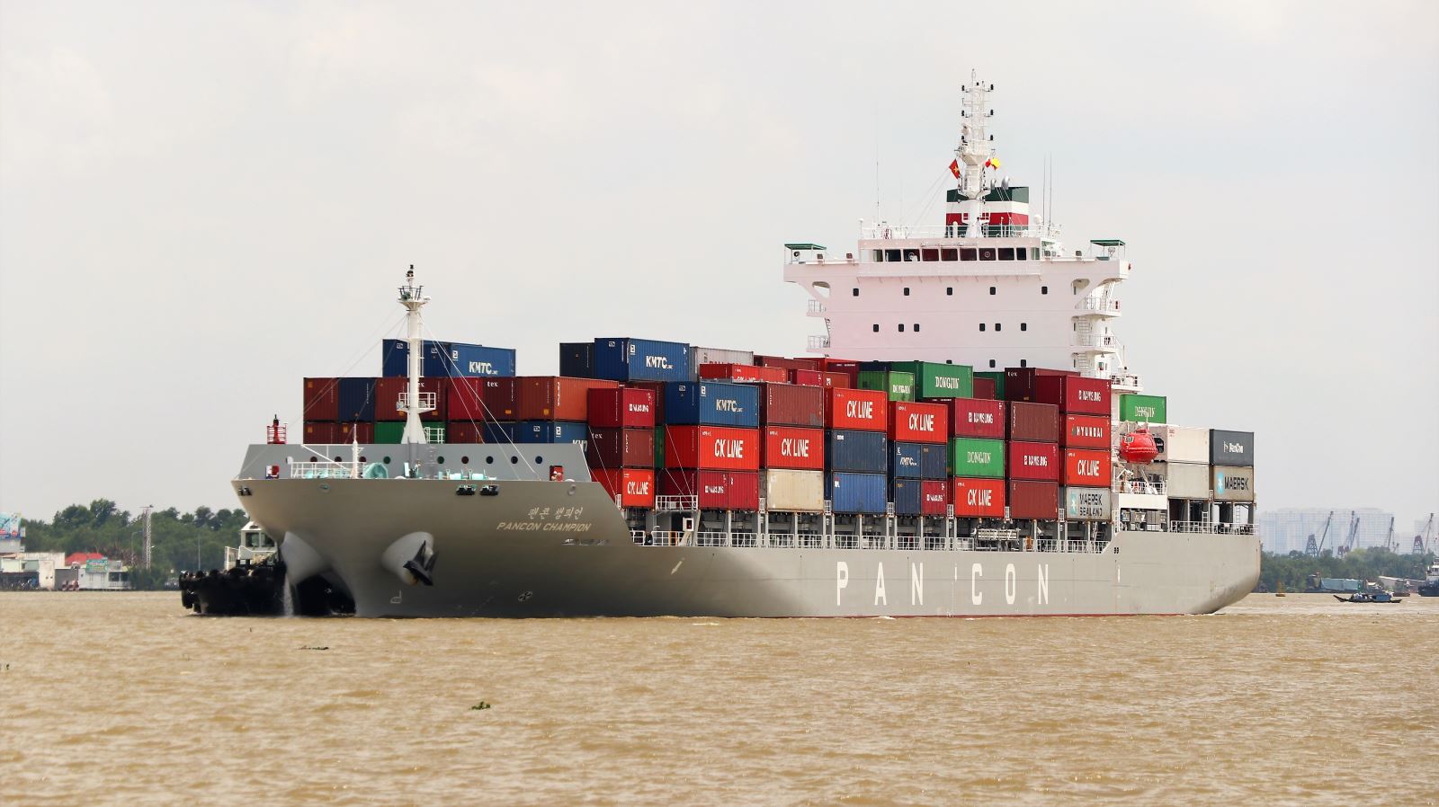 Các phương pháp khai thác tàu vân tải biển và chi phí khai thác của tàu vận tải biển